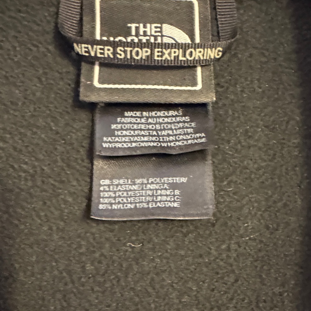The North Face Women’s Black WindWall Softshell Jacket with Embroidered Logo - Picture 3 of 7
